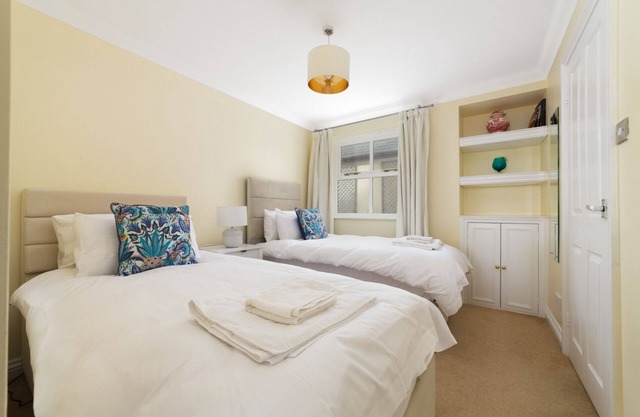 Seal Rock - a seaside pet friendly apartment