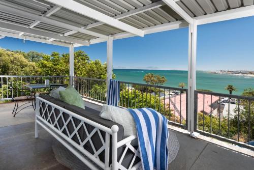 'Seaside Cottage', Sleeps 4 with a 3 minute walk from the beach!
