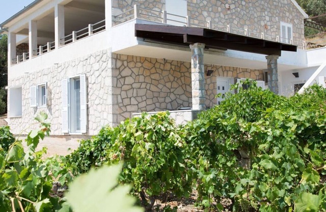 Seaside Zavala Comfortable holiday residence