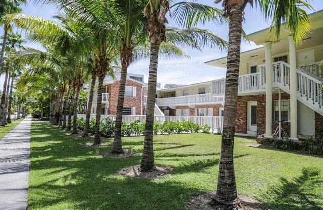 SEASONAL RENTAL IN KEY BISCAYNE
