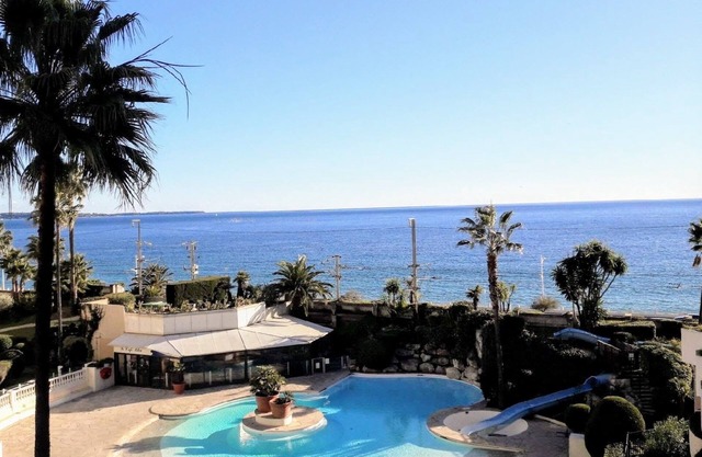 SEASONAL RENTAL STUDIO 4th FLOOR 100ML FROM THE SEA