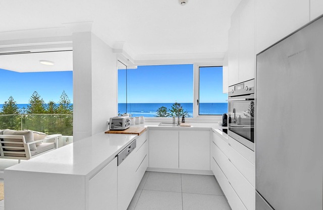 Seaview Coastal Retreat