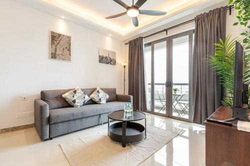 SeaView R&F 4pax-1BR 10mis to CIQ JBSentral CitySquare