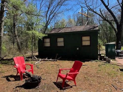Secluded Cabin Getaway in Arkdale