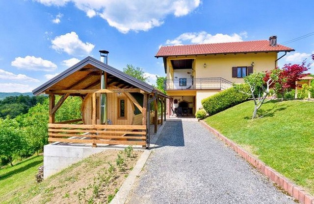 Secluded holiday house Glavnica Donja, Zagreb (K-23154)