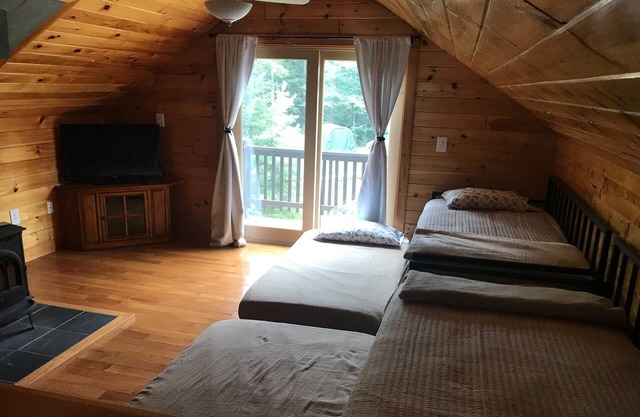 Secluded home in Waterford with access to McWain Pond