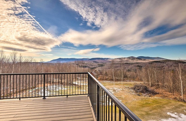 Secluded Kingfield Abode w/Idyllic Mtn Views