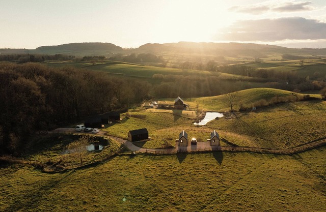 Secluded modern Eco House with 6 separate en-suite cabins and no neighbours!