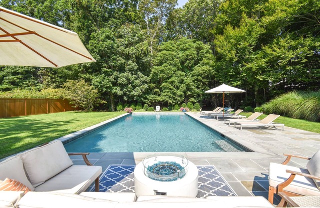 Secluded Montauk Beach Oasis - Heated Pool - Walk to Ocean Beach