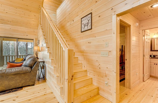 Secluded Murphy Cabin Rental w/Deck & Fire Pit!