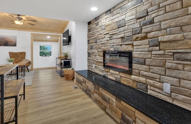 Secluded Top View Cottage with Game Room + Views