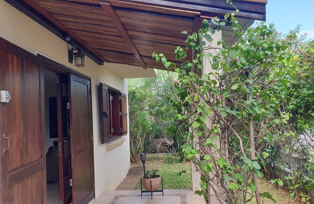 secluded villa beach locationn