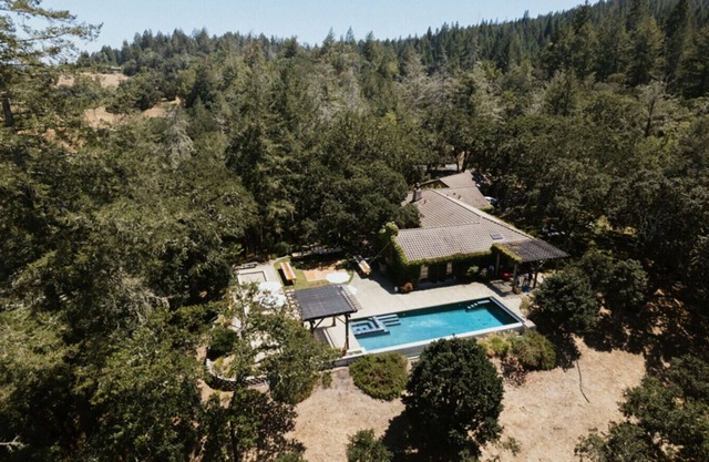 Secluded Vineyard Estate Healdsburg