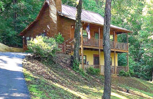 Second Heaven Cabin - Fireplace & Hot Tub