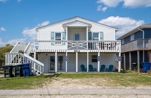 Second Row Beach Duplex - Water on Both Sides - Kayak Put In - Dogs Allowed