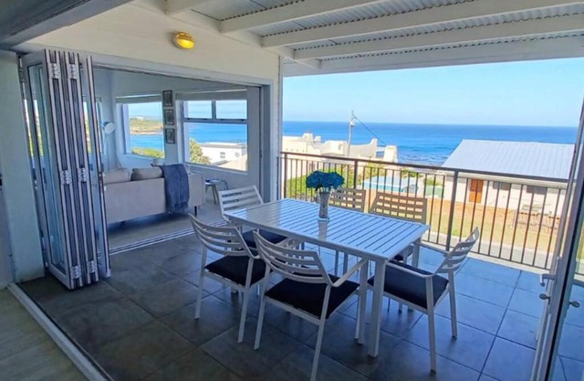 Seegeluk, magnificent beach house in De Kelders