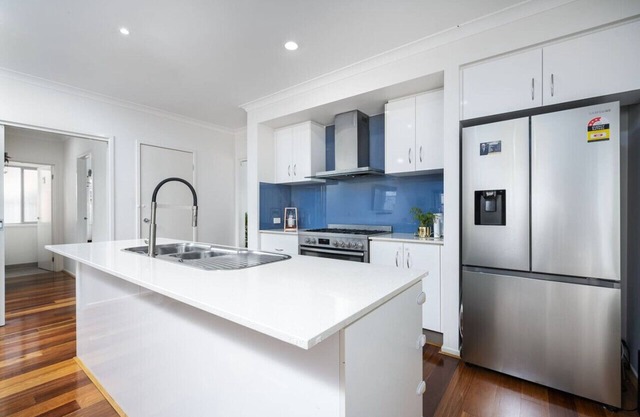 Selandra Rise - 4 bedroom Private Charm