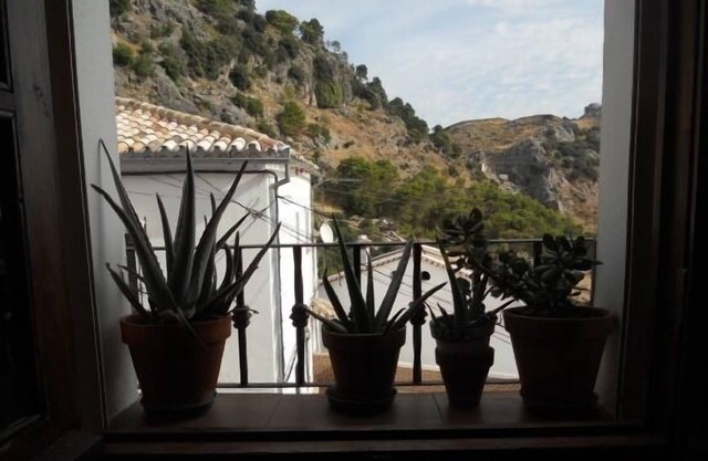 Self catering Yerbaluisa for 12 people