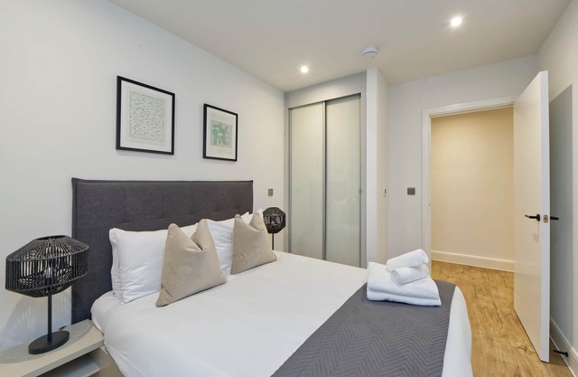 Sensational Two-Bedroom Flat in Colindale