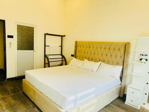 Senu lodge grand