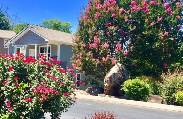 Sept Price Drop-Best Time To Visit-Less Lines And Traffic-Hot Tub-Pool-Clubhouse