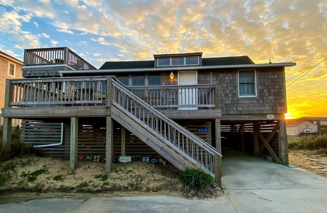 Serendipity OBX - Oceanside Cottage for Couples and Dog-Friendly w/Ocean Views