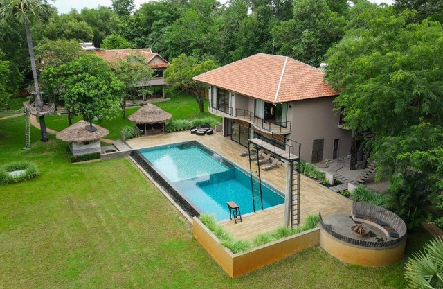 Serene Garden Residence - Private Luxury Modern Style 6 Bedrooms Pool Garden Villa