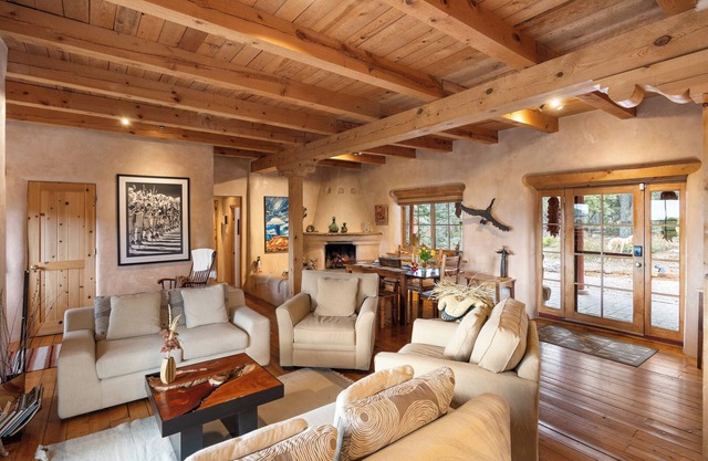 Serene Historic Santa Fe: Sunset Views