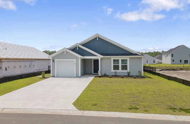 Serenity in Southport. Family sized home. Pet friendly!