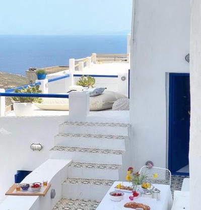 Serifos White
