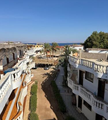 Seven Heaven Hotel And Diving Center