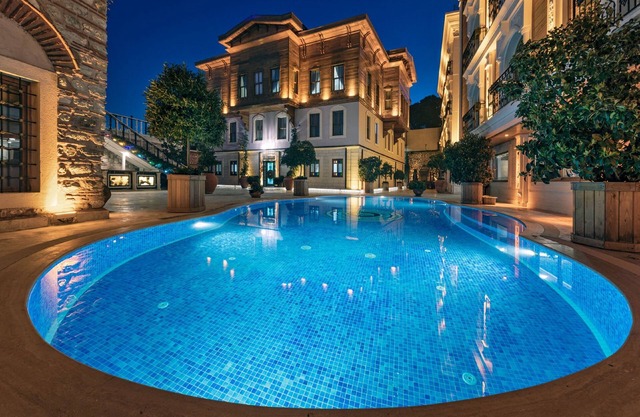 Seven Hills Palace & Spa