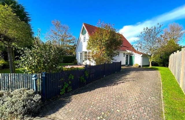 Sfeervolle Vakantiewoning met 3 Slaapkamers Nabij Veerse Meer en Noordzeestrand