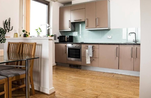 Shadwell Apartments Atomic London View