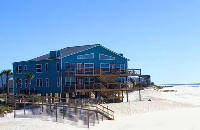 Shane's Shack - Gulf Front 3/2