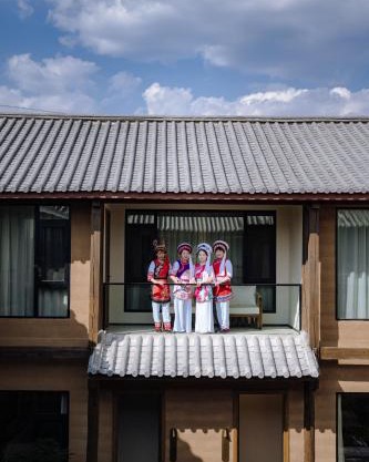 Shaxi Fengyasong Village Hotel