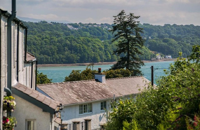 Shell Cottage