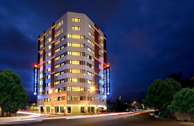 Shiny Ocean Hotel