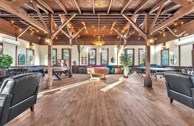 Shiraz: Tranquil Retreat W/hot-tub, 10 Mins to Downtown!