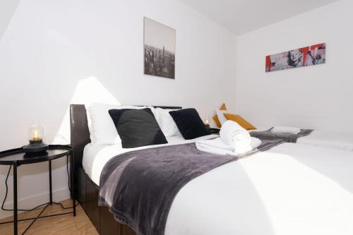 Shoreditch Apartments by PrimeCityHosts