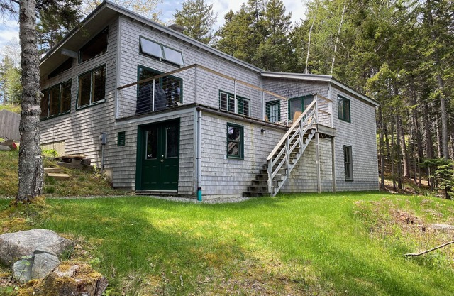 Shorefront Cottage on Bass Harbor with Mountain Views