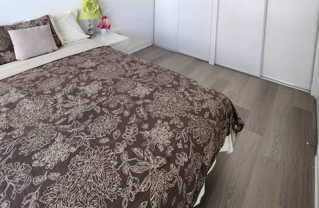 Short term or Long term furnished rental in the heart of Mississauga.