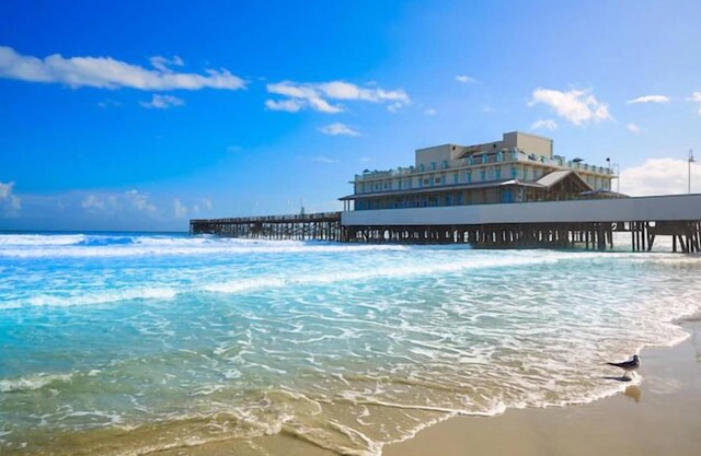 Short Walk to Daytona Beach Boardwalk! 3 Comfortable Units, 2 Pools and Spa