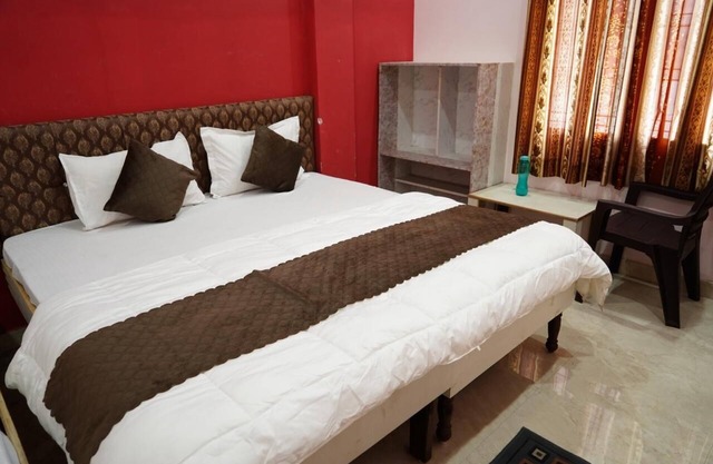 Shree Puram Guest House