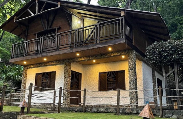 SIERRA LIMÓN - JATE CABIN