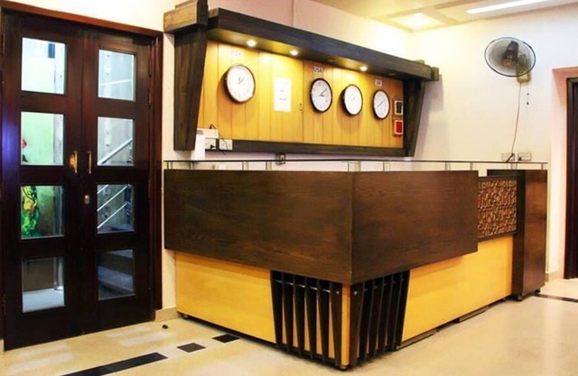 Silk Hotel
