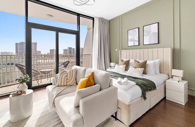 Silkhaus Lux Studio | Binghatti Pearl | Near Mall