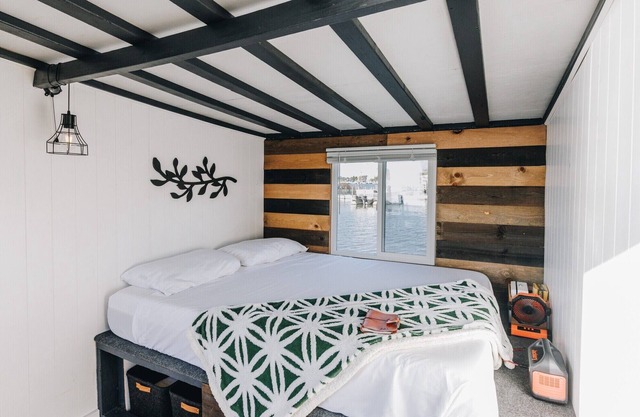 Silver Lining at SoLSTAY
