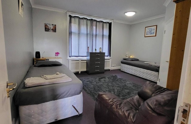 Silver Road Deluxe Retreat in Norwich