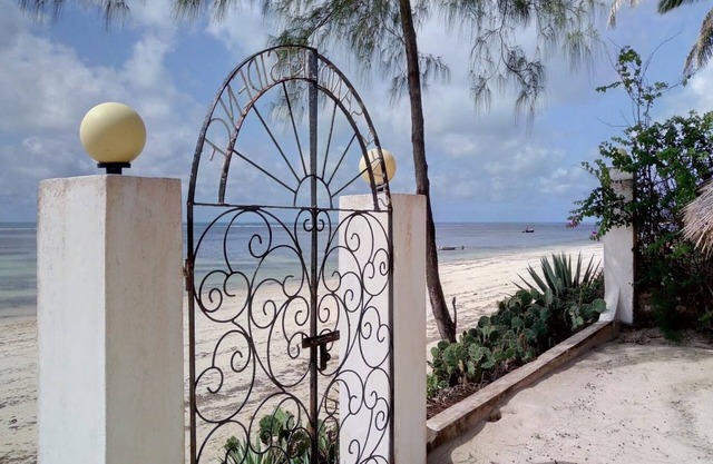 Silver sand beach hotel